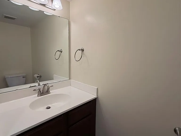 1416 River Dr — Photo 6
