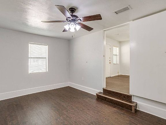 3rd image of 5505 Thomas Ln
