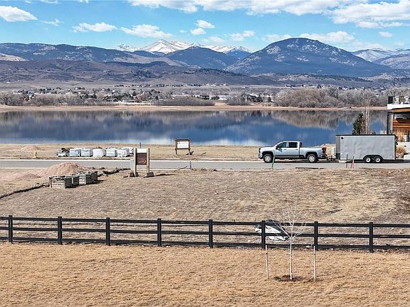 2nd image of 2696 Bluewater Road