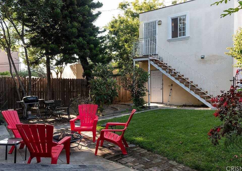 1st image of 3841 W 28th St