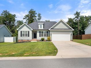 103 Brooke Ridge Dr, Thomasville, NC 27360