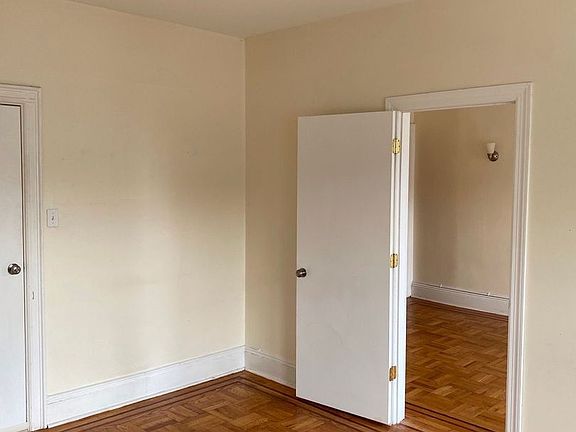 4th image of 85-87 W 32nd St APT B1