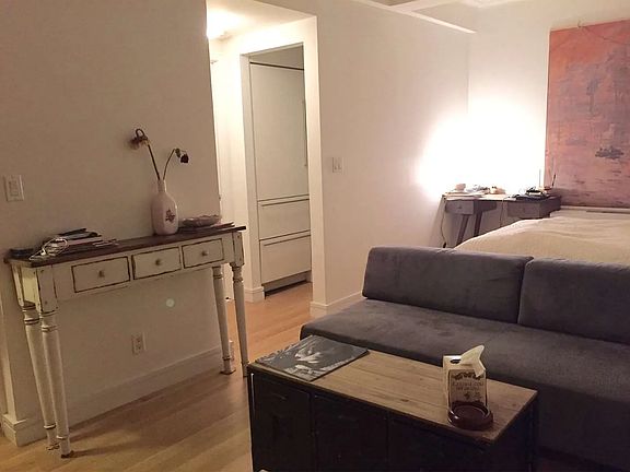 4th image of 230 Riverside Dr APT 10M