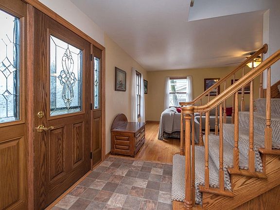 2nd image of 6563 N Crestwood Dr