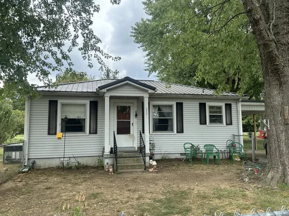 310 Johnson St, Lawrenceburg, TN 38464