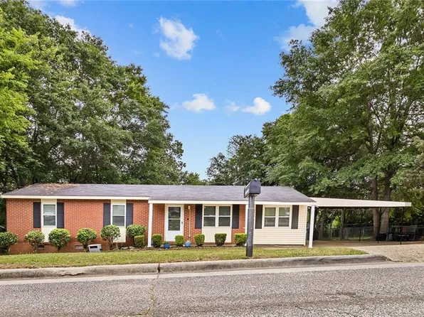 1303 40th St, Phenix City, AL 36867