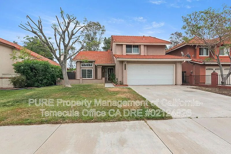3 bed, 2.5 bath, 1577 sqft, $2,995 — Photo 2