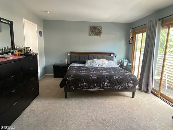 2nd image of 901F Merritt Dr