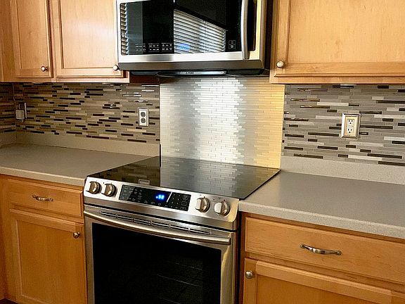 3rd image of 33209 N 61st Pl