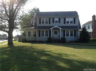 124 Merrymont Rd, Cheektowaga, NY 14225