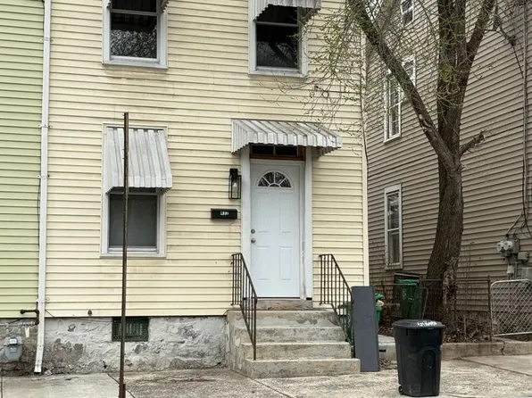 432 N Pitt St, Carlisle, PA 17013