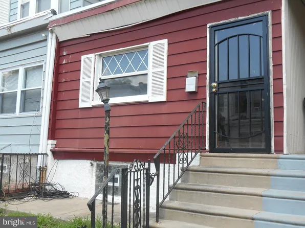 2535 S Shields St, Philadelphia, PA 19142