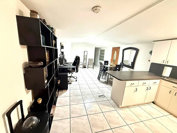 3rd image of 11201 SW 55th St Unit L18