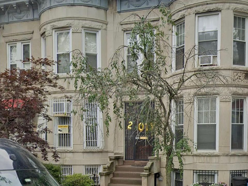 1st image of 925 52nd St Floor 2