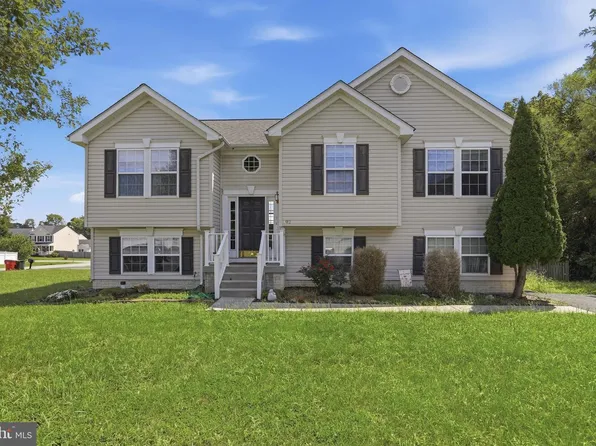 192 Amelia Dr, Hedgesville, WV 25427