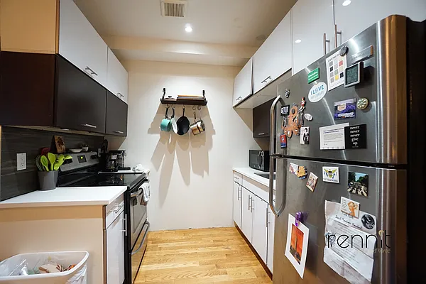 Rented by Rennit Inc. | media 37