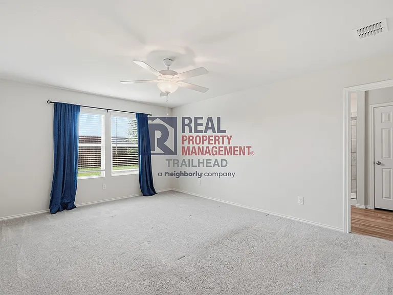 4501 Greenham Ln — Photo 10