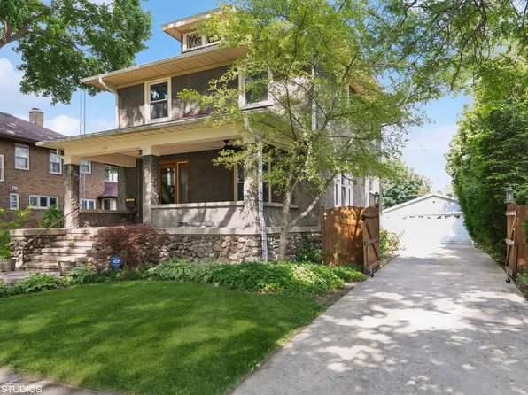 705 N Jefferson St, Harvard, IL 60033