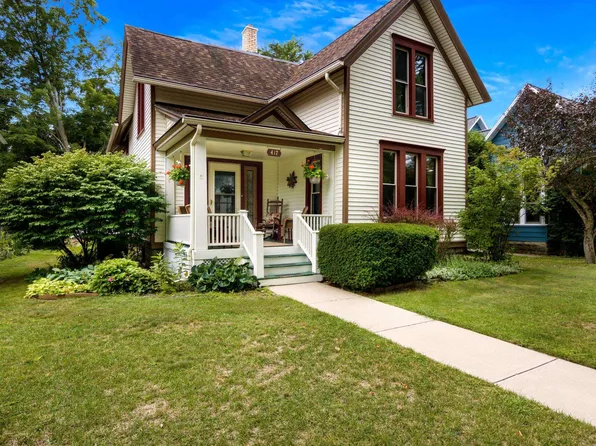 417 W 7th St, Traverse City, MI 49684