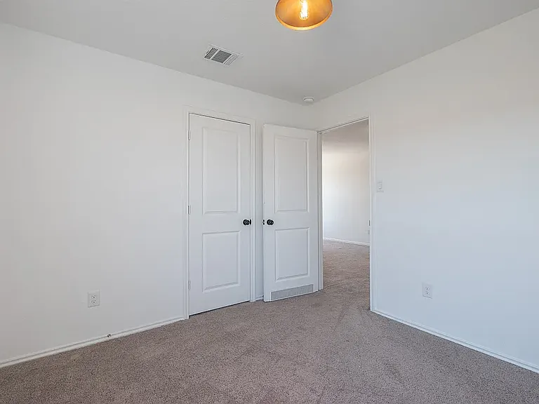 9051 Navarro Vis — Photo 7