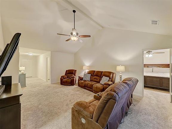 4th image of 149 Lamont Rd