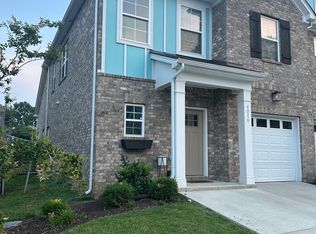 4016 Opal Dr, Hendersonville, TN 37075