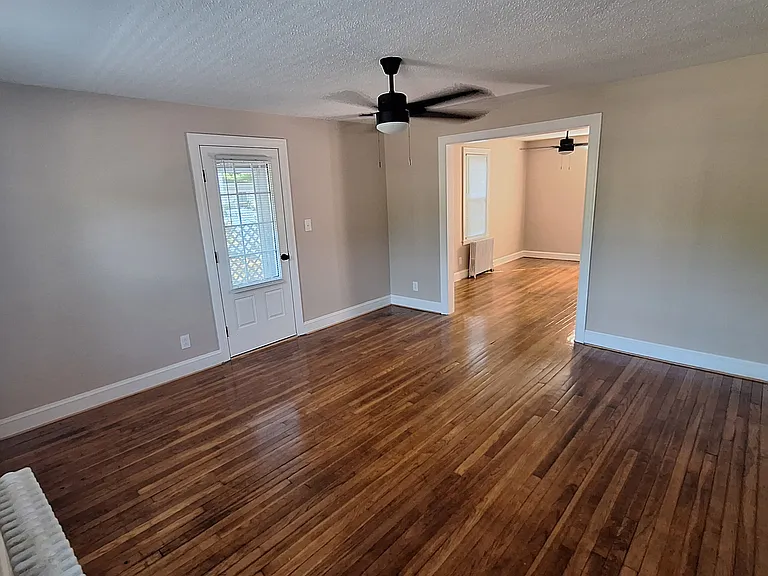 Beautiful Dining room/living room.