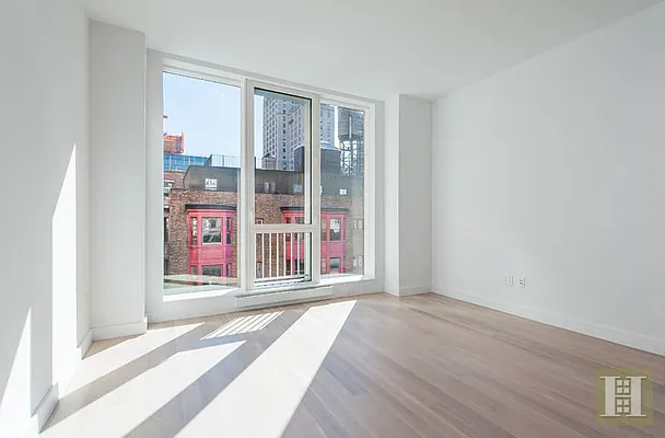 Rented by Halstead Real Estate | media 32