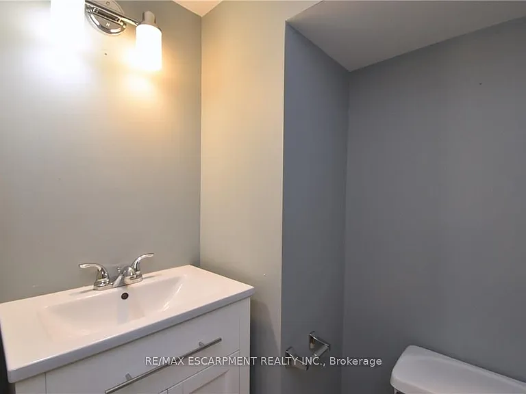 278 Huxley Ave S — Photo 22