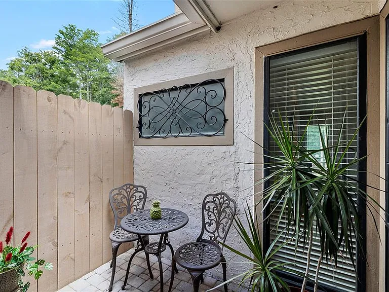 11520 Galleria Dr — Photo 13