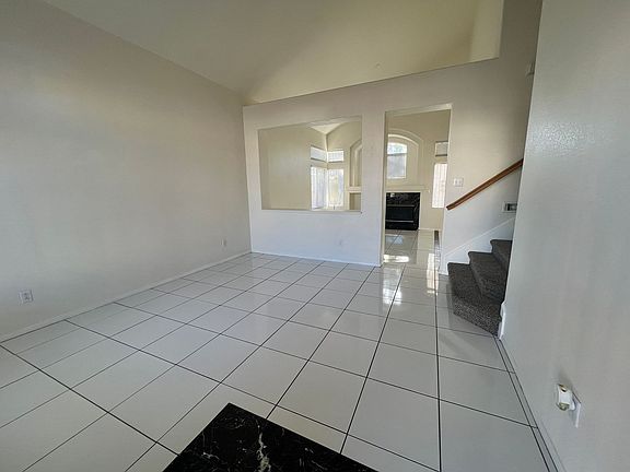 3rd image of 8089 Kentshire Dr