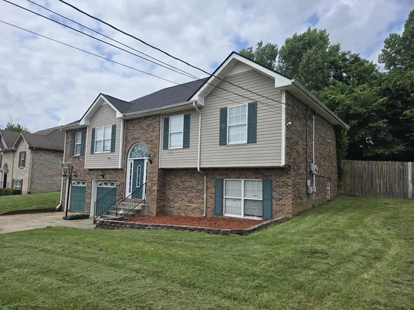3345 Clearwater Dr, Clarksville, TN 37042
