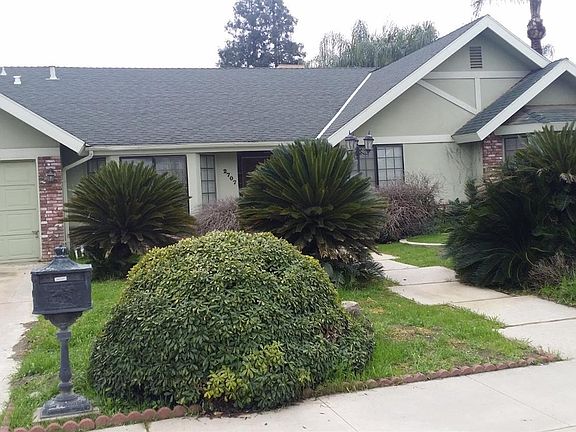 2nd image of 2707 E Feemster Ave