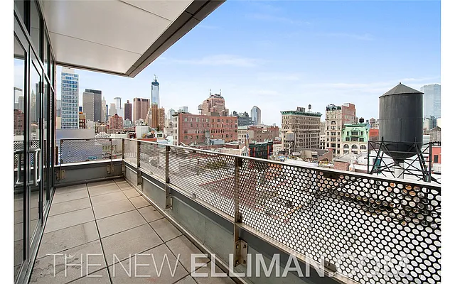 Sold by Douglas Elliman | media 21