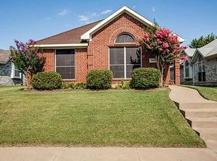 1913 Ambrose Dr, Rowlett, TX 75089