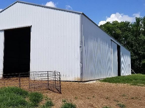 4th image of 31320 Hedge Ln