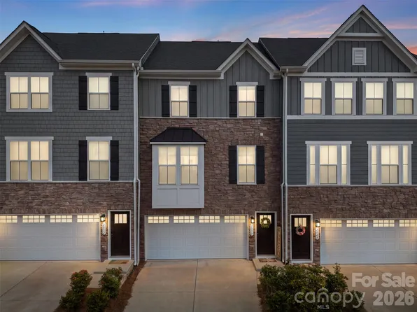 2050 Dornoch Rd, Tega Cay, SC 29708