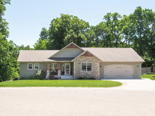 2112 Robins Nest SE, Alexandria, MN 56308