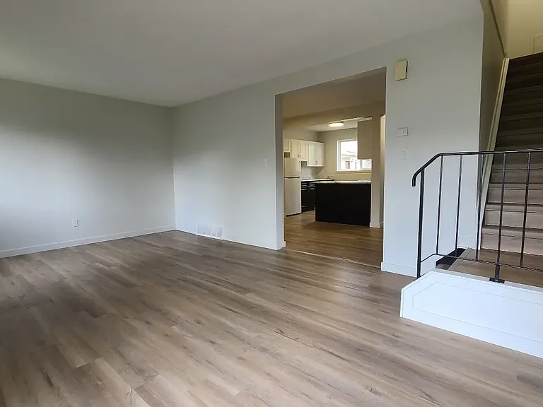 17815 95th St NW #PREMIUM — Photo 8
