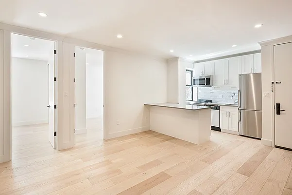 Rented by Bold New York | media 34