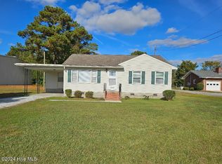 3769 Freedom Way, Hubert, NC 28539