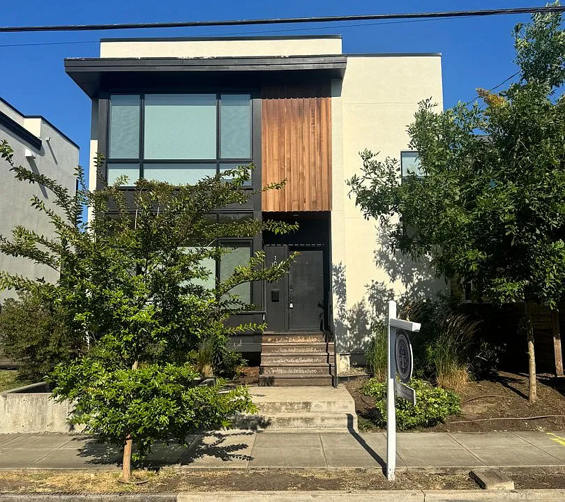 1014 SE 42nd Ave