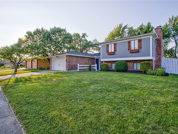 2nd image of 765 Bay Brooke Ct