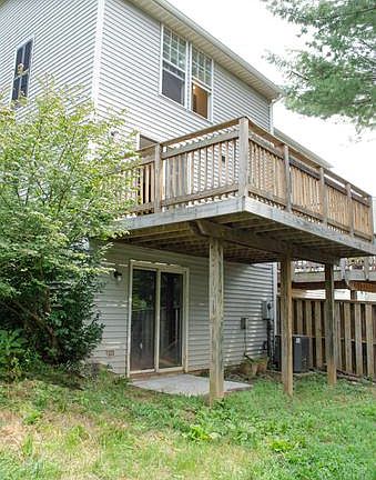 5th image of 814 Wide Oak Ct