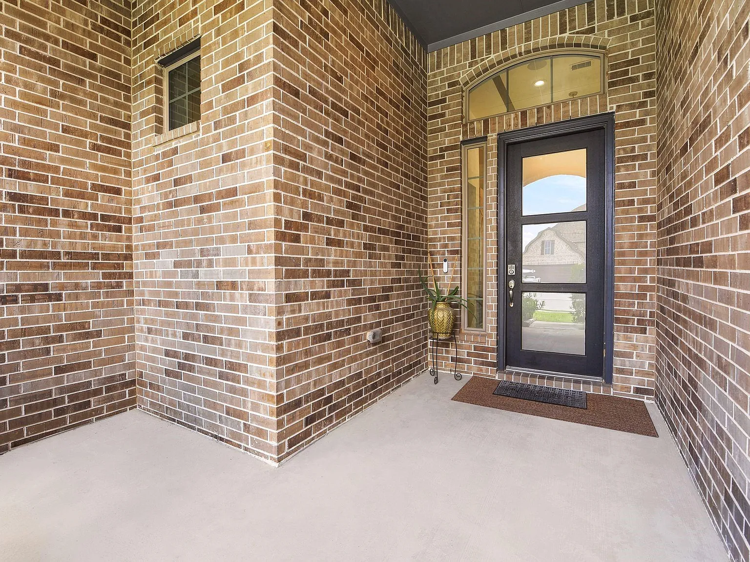4 bed, 3.5 bath, 3027 sqft, $4,195 — Photo 4