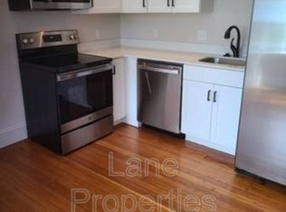 79 Pleasant St #5, Worcester, MA 01609