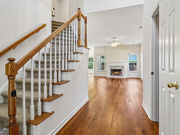 2nd image of 105 Woodbrooke Ct