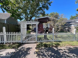 610 N Tom St, Webb City, MO 64870