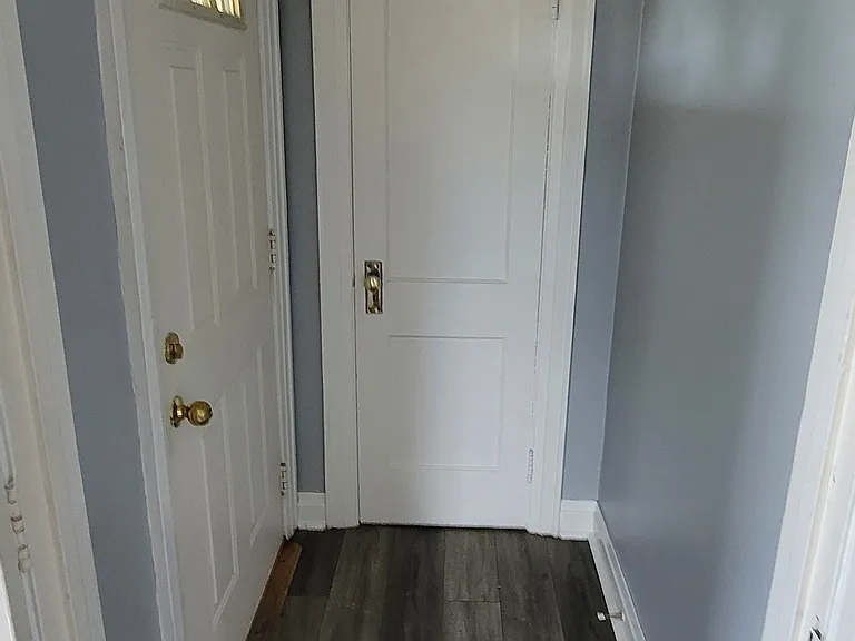 814 W 34th St — Photo 2