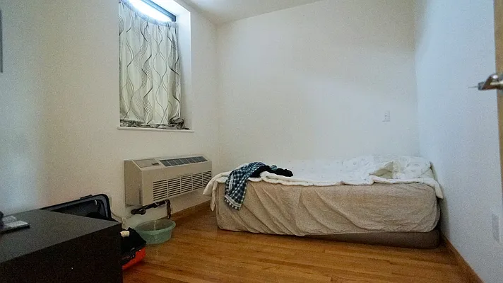 Rented by R New York | media 11